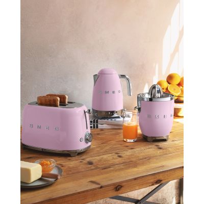 3. SMEG Toaster (TSF01PKEU) Pink