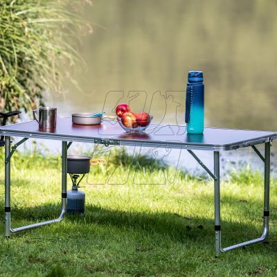 19. Meteor Feast 16535 folding table