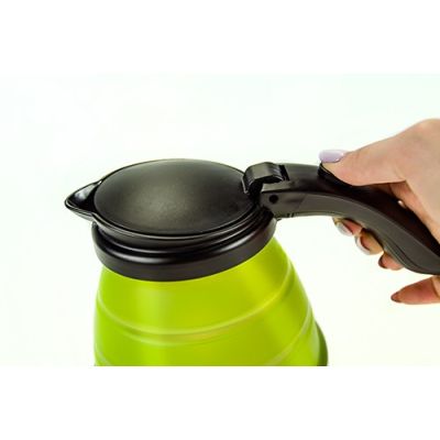 4. Adler CR 1265 foldable travel kettle (750W 0.5l; celadon color)