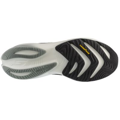4. Skechers SKX Aero Spark 246200-BKW Black 41