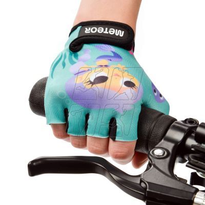 35. Cycling gloves Meteor Jr 26151-26153