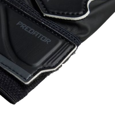 5. adidas Predator Training Jr IW6281 Goalkeeper Gloves