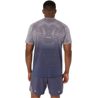 3. Asics Seamless SS Top M 2011C398-501 T-shirt