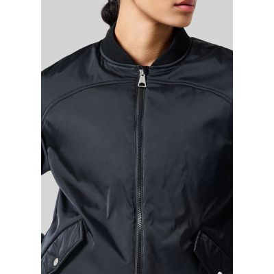 5. CASALL Elevation Padded Jacket Black