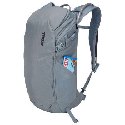 6. Thule AllTrail Hydration Backpack 16 L - pond