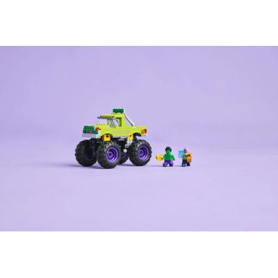 9. LEGO MARVEL 76312 Hulk vs. Thanos Monster Truck