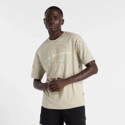 5. New Balance Reimagined Graphic M T-shirt MT51506OVN