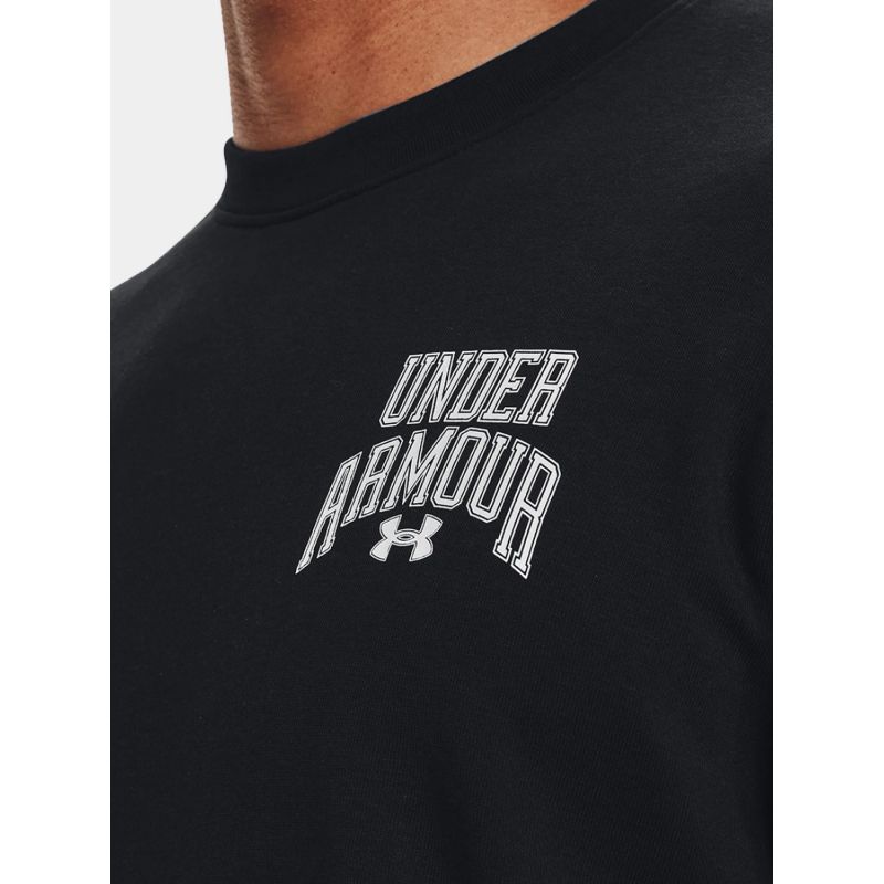 9. Under Armor M 1379764-001 sweatshirt