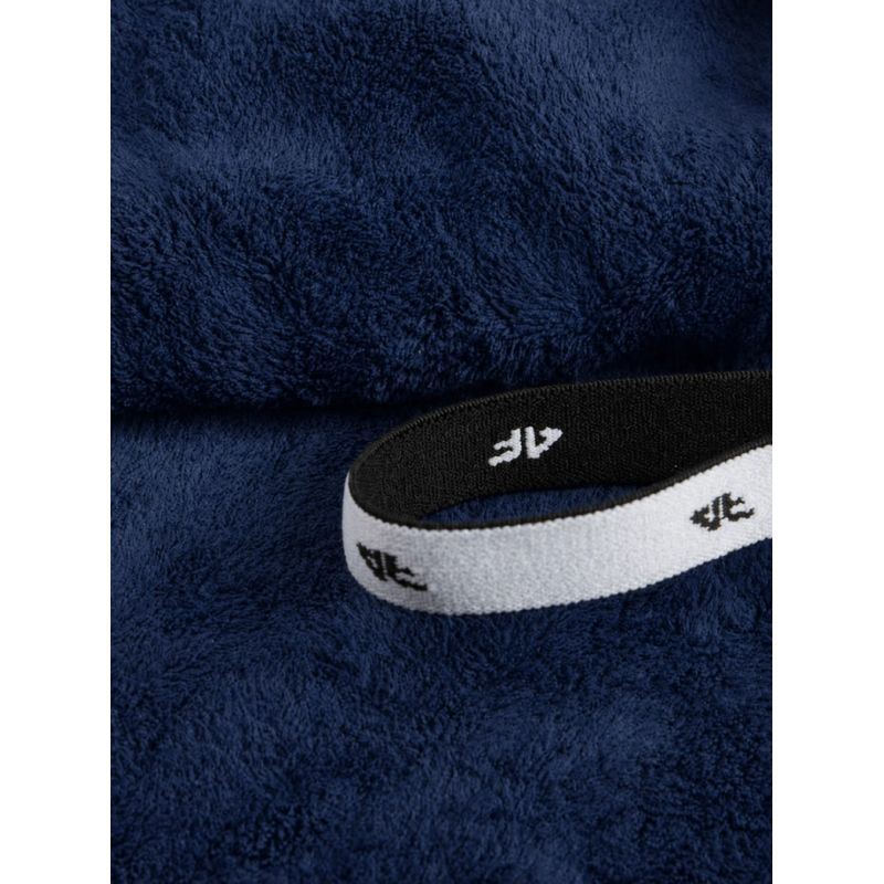 2. Quick-drying sports towel M (80 x 130 cm) 4F 4FWSS26ATOWU113-31S