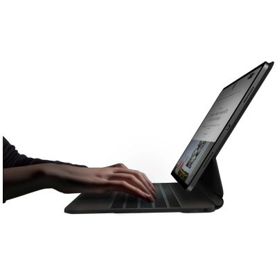 2. Uniq Venno Pro Magnetic Smart Case with Keyboard for iPad Air 10.9" (2020/2022) / Pro 11" (2021/2022) / Air 11" (2024/2025/2026) - Black