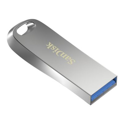 4. SanDisk Ultra Lux SDCZ74-032G-G46 Flash Drive (32GB; USB 3.0; Silver)