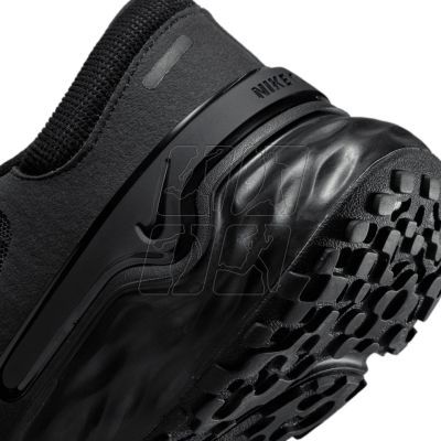8. Running shoes Nike Renew Run 4 M DR2677-001