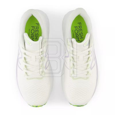 16. New Balance shoes W WEVOZCS3