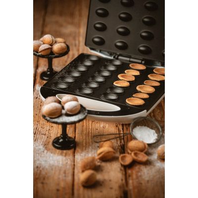 10. ADLER AD 3039 Nut Toaster