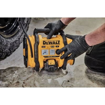 13. 18V Dewalt DCC018N-XJ Cordless Compressor