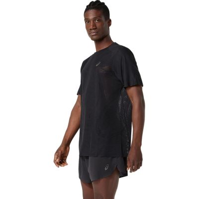 8. Asics METARUN Short Sleeve Top