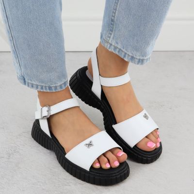 4. Women's leather sandals with a thick sole and a butterfly, white Filippo DS6811