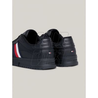 2. Tommy Hilfiger Supercup Leather Stripes M shoes FM0FM048240GQ