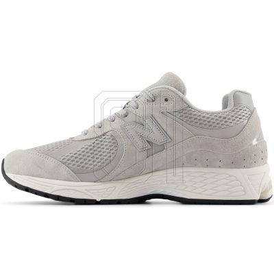7. New Balance unisex M2002WD shoes