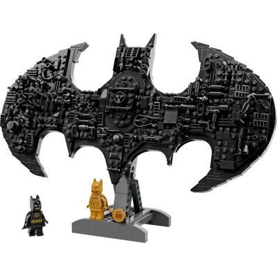 2. LEGO Super Heroes DC 76330