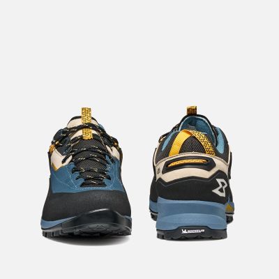 4. Garmont Akron GTX Adult Blue