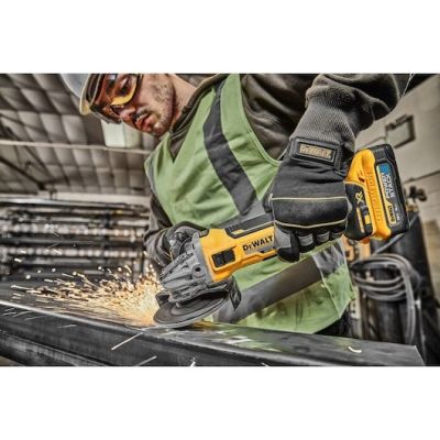 2. DeWALT DCG405H2T-QW Floor Polisher/Sander