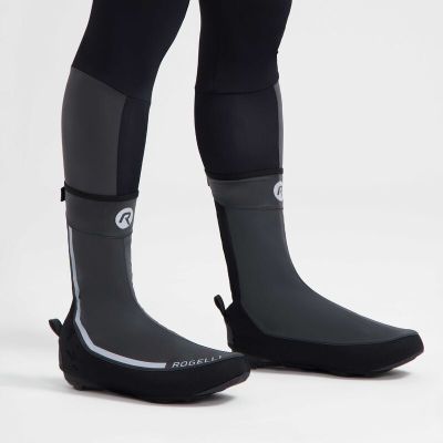2. Rogelli ESSENTIALHIVIS shoe covers black 36