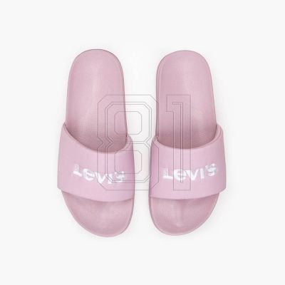 4. Levi&#39;s June S Bold Padded Flip-Flops W D78890002