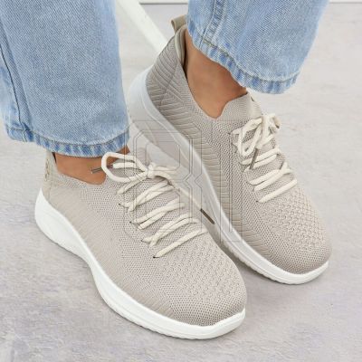 7. Vinceza Shoes 17366 W JAN382B