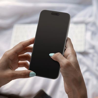 7. Spigen Glas.tR EZ Fit Pro HD AC Privacy Tempered Glass for iPhone 18 Pro Max