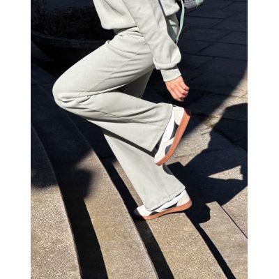 8. Women's LECARDE W Shoes