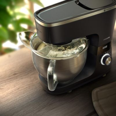 26. Philips Series 7000 HR7962 Food Processor
