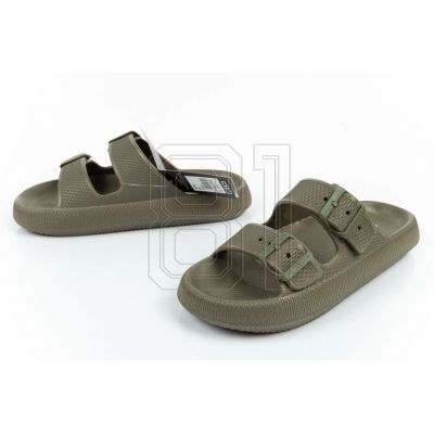 9. CMP M 3Q90647 E907 flip flops