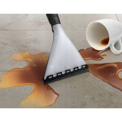 10. BOSCH BWD 41740 AquaWash&Clean vacuum cleaner