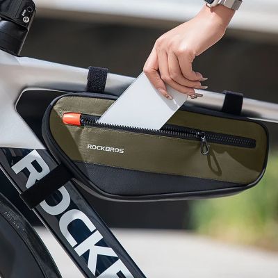 8. Rockbros 30120079001 bicycle bag for 1.7 l frame - green and black