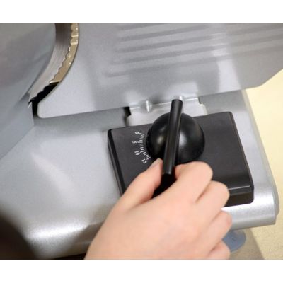 4. Taurus Cutmaster 150W slicer