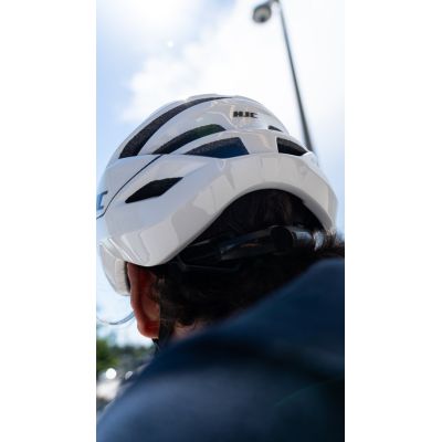 10. HJC CROSSER WHITE Bicycle Helmet size M