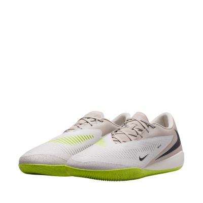 2. Nike Phantom 6 Low Academy IC HQ2319 200 Football Boots