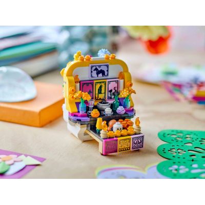 7. LEGO Other 40811 - Altar for the Dead