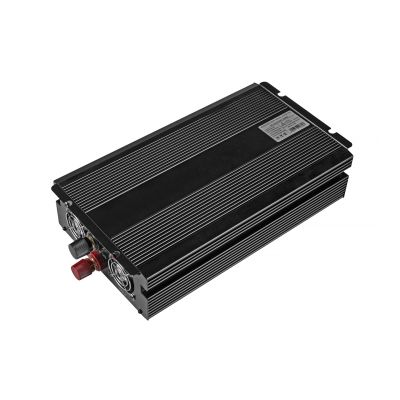3. GREEN CELL INV10 INVERTER 12V-230V 2000W/4000W MODIFIED SINE WAVE