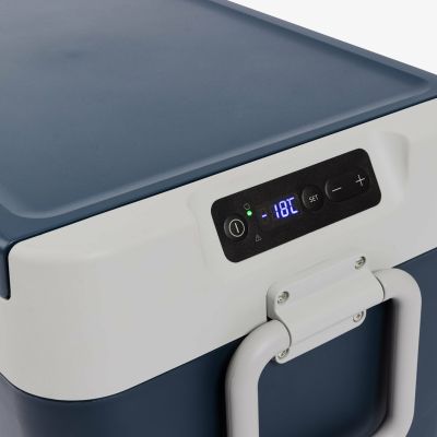 4. Igloo ICF60 60l electric compressor refrigerator