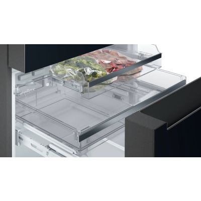 5. SIEMENS KF96RSBEA refrigerator-freezer