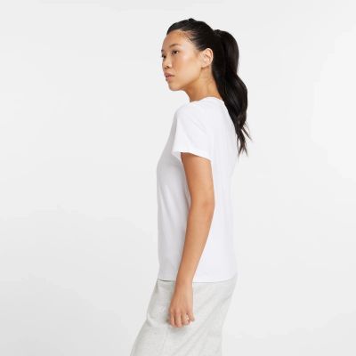 10. New Balance Sport Jersey Logo T-Shirt W WT43582WT