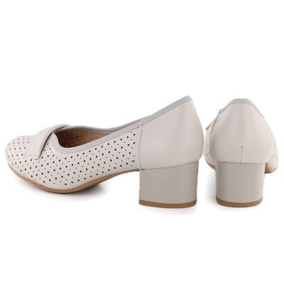 4. Women's openwork beige pumps Jezzi 233-12