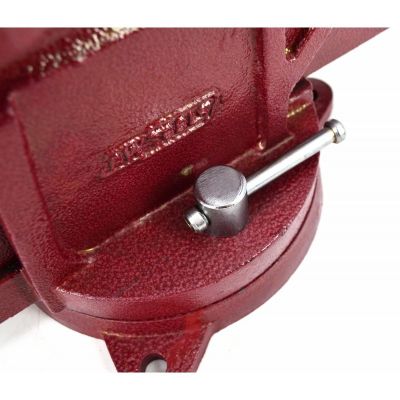 3. AWTOOLS AW24228 bench vice