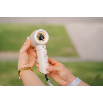 6. Verbatim Cool 'n' Go Aqua Breeze Handheld Fan White/Silver