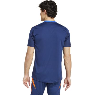 2. adidas Juventus Training T-shirt JSY M IS5832