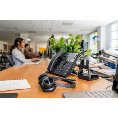 6. Poly Voyager 4320 MS Teams Certified USB-A Headset +BT700 dongle 77Y98AA