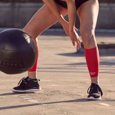 21. Reebok Rasl-11314RD compression sleeves