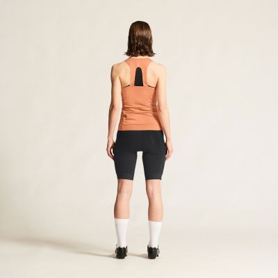 6. Women's ENDUR CARGO SHORTS C3 W